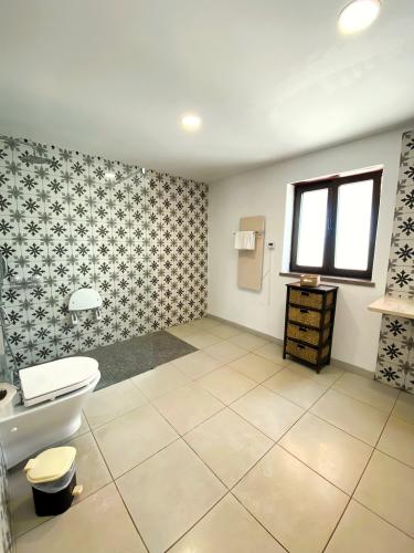 whatsapp_image_2024-04-27_at_14