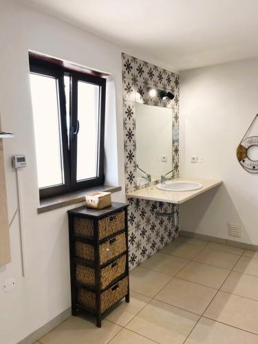 whatsapp_image_2024-05-28_at_19